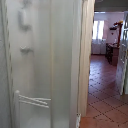 4 Giugno アパート フェラーラ