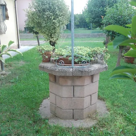 4 Giugno アパート フェラーラ